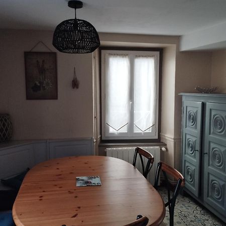 אקס-לה-טרמה Maison De Village Dans Une Rue Calme מראה חיצוני תמונה